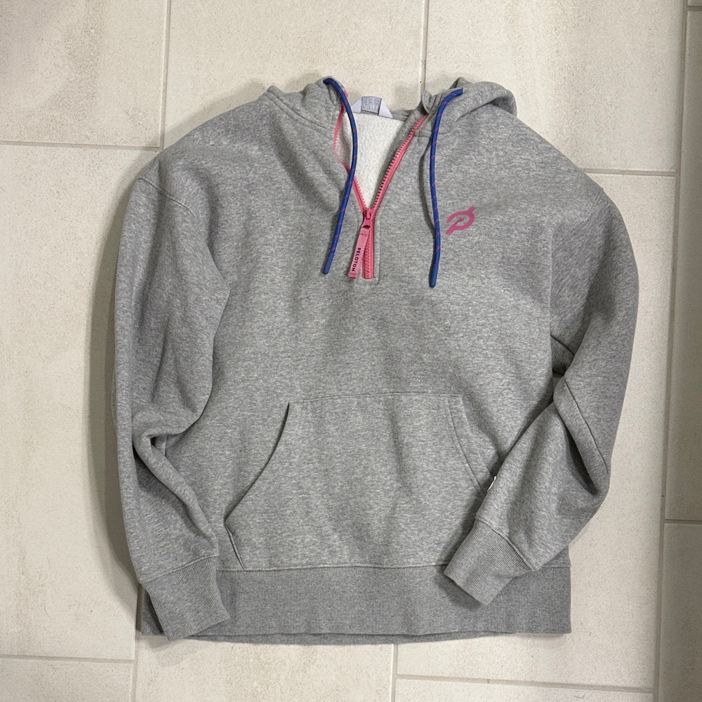 Peloton quarter zip size small
